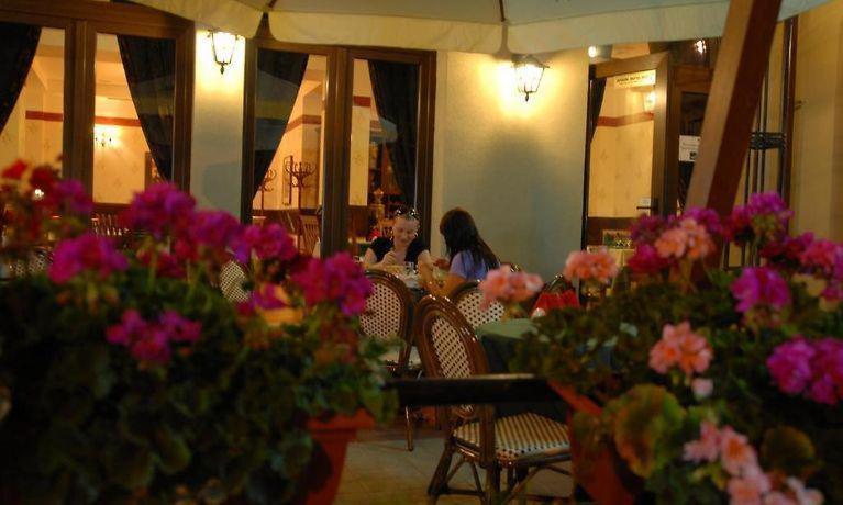 Hotel Ana อาราด ภายนอก รูปภาพ